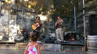 Jenny Jahlee // Back to Bed // Live at The Ruins