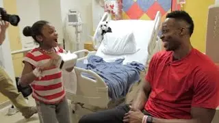 Dwight Howard surprises kids in hospital with Google Cardboard