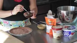 Five-Minute Ice Cream Pie : Sweet Tooth Delights