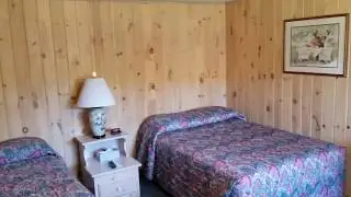 Motel overlooking the Delaware River in Hancock NY