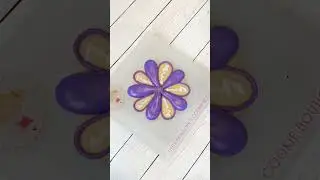 Daisy Decorated Cookies #cookiedecorating #cookies #shorts #satisfying