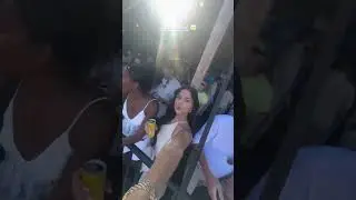 Stefania Liberakakis bij optreden Flemming Freddie Viguurs bij Zin In De Zomer Fest 10 augustus 2025