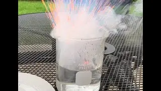 Single Displacement Reaction of Potassium & Water in RamZland!🔥 2K+2H2O &rarr; 2KOH+H2