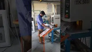UPVC window how to joint , automatically machine operate