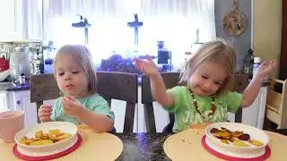 Twins try veggie crunch mix