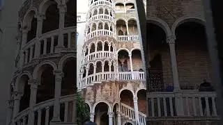 Venezia, scala Contarini del Bovolo #luoghidavisitare #venezia #venice #monument