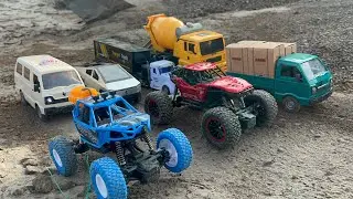 RC Truck Carrying Duba Over Mountain Terrain &ndash; Extreme Off-Road Test!
