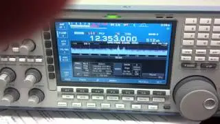 ICOM IC-R9500 tuned to 12353 kHz