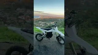 #bikelover #automobile #electricbike #bikelife #subscribe #shorts #ytshorts #lifeisbutadream #fyp