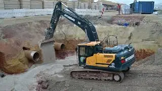 HX220AL Hyundai Crawler Excavator
