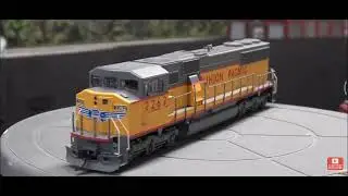 Walthers Mainline Union Pacific EMD SD60M HO Scale Review Triclops UP HO Scale w/ESU Sound Cab 2262