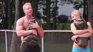 Тренировка пресса Lucky Sevens с Брэдом Гутро: Ultimate Body Press