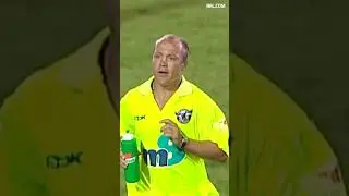 Manly trainer Geoff Toovey gets sent off (2006) #shorts
