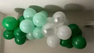 Balloon Garland... Happy St. Patrick's Day!!!