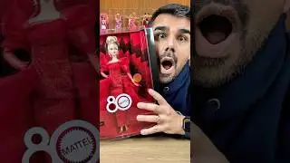 RECEBI A BARBIE EDI&Ccedil;&Atilde;O DE COLECIONADOR EM COMEMORA&Ccedil;&Atilde;O AOS 80 ANOS DA MATTEL!😱 - Titi Fabri
