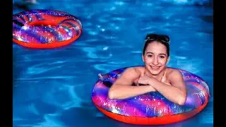 GFLAI New Light Up Glitter Tube RGB LED Swimming Ring Floats with Remote Wholesale