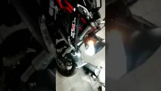 VEDIO BENELLI TNT899 CARBON FIBER EXHAUST