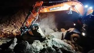 The Most Unbelievable Rock Breaker #exacavator #viral #vedio