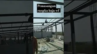 pemasangan rangka baja wf... #pembangunan #arsitek #bajaringanberkualitas #baja #wf