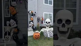 Outdoor Halloween set up Pt. 2 🎃👻🧡 halloween #halloweendecor #decoration #asmr #pumpkins