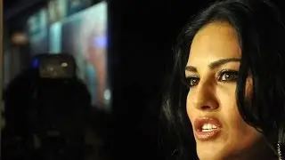 Sunny Leone's Message For Fans !