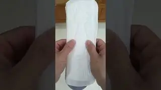 Worry about sweaty feet and wet insoles? Try putting sanitary napkins in your shoes for unexpect