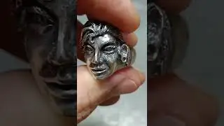 please help me to reach her #rhearipley #handmadejewelry #customjewelry #customring #sculpture #art