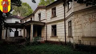 Okazały Dwór z Obrastającą Czarną Pleśnią w Województwie Łódzkim. Dwór w Stylu 