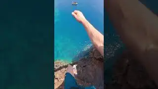 Visitmadeira - Machico Suivez moi pour un saut de 32m &agrave; Mad&egrave;re  #machico #madeiraisland  #shorts