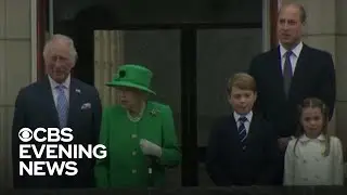 Queen makes surprise appearance on last day of Platinum Jubilee