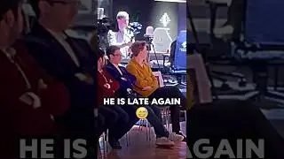 Magnus is LATE FOR OPENING CEREMONY 😅