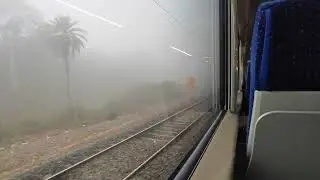22348 PNBE HWH VANDE BHARAT CRAWLING IN HEAVY FOG.