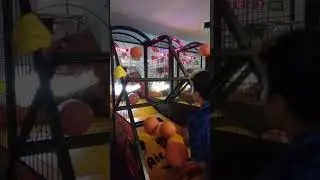 STREET BASKETBALL ARCADE Score 562 | 6 Balls | 1v1v1 ft. @sylbac1  & @222LXN 