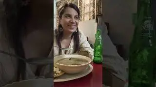 Mi primera vez comiendo garrobo! Mercado central El Salvador