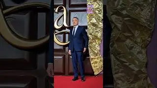 British comedy royalty, Rowan Atkinson, looking sharp at the world premiere of Wonka. #rowanatkinson