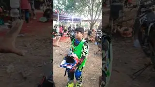 Dirtxterme /  Mallu Traveller son