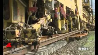 La fabbrica semovente di binari...