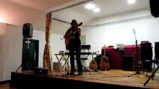 ain't misbehavin (waller) performed by maria barham.