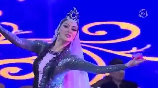 Top kimi - Röya Əliyeva 