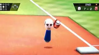В игре Wii Sports Джо Байдену постоянно попадают бейсбольными мячами в лицо.