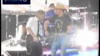Jason Aldean - My Kind of Party Live at UMASS FitopiaU.com