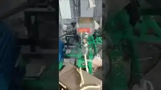 Multi-Function snack Extruder/ Corn Puff Snack Food Extruder Making Machine