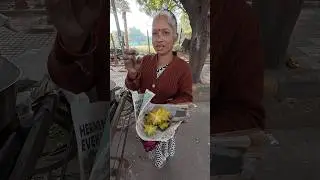 $0.50 Fruit in India 🇮🇳 #streetfood #streetfoodindia #travel