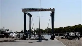 75 BFMII Marine Travelift launching 