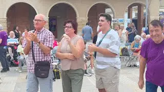 Sardana d'estrena PER TAN DOLÇOS MOMENTS, de Joan Druguet, a l'Imma Pujol , per encàrrec familiar