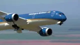 Decolagem incr&iacute;vel Boeing 787 900 na  vertical