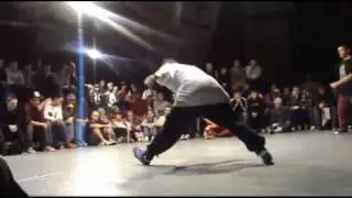 Битва Лучщих 2009 - Bboy Molnia (Wormechanics) vs. Bboy Swift (Hunters Crew)
