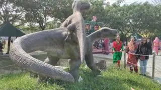 Magic Island # Dinosaur Park # Moving Dinosaurs