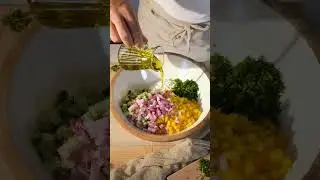 Gesunder H&uuml;ttenk&auml;se Salat - proteinreich und in 10 Minuten fertig