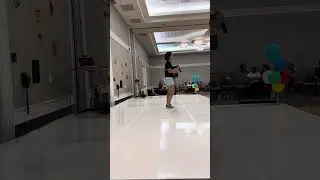 Shake It and Move Line Dance